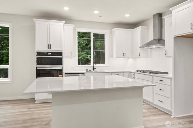 3999 Flat Top Drive, Bremerton, WA 98312