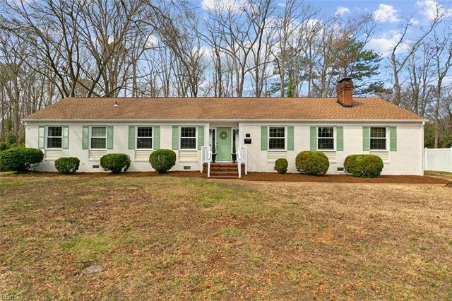 5 Cameron Drive, Newport News, VA 23606