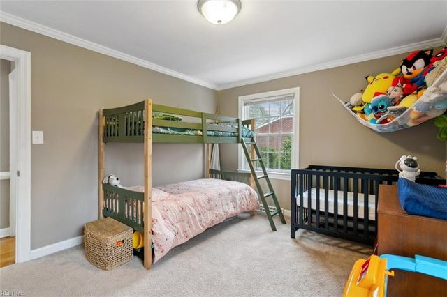 5 Cameron Drive, Newport News, VA 23606