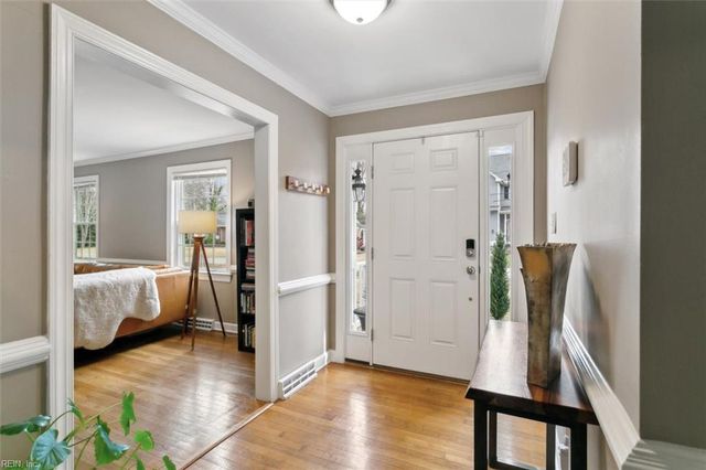 5 Cameron Drive, Newport News, VA 23606