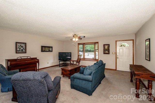 173 Doe Trail Lane, Statesville, NC 28625