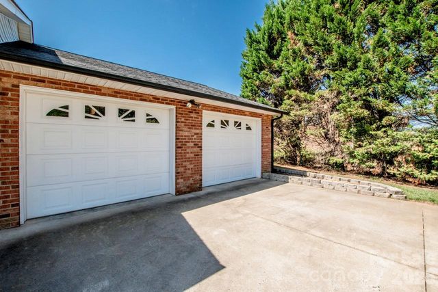 173 Doe Trail Lane, Statesville, NC 28625