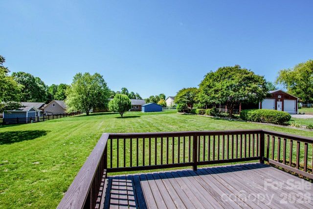 173 Doe Trail Lane, Statesville, NC 28625