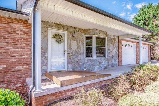 173 Doe Trail Lane, Statesville, NC 28625