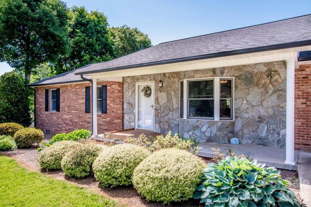 173 Doe Trail Lane, Statesville, NC 28625
