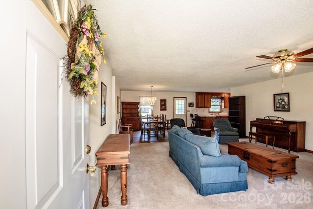 173 Doe Trail Lane, Statesville, NC 28625