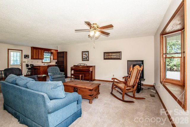 173 Doe Trail Lane, Statesville, NC 28625