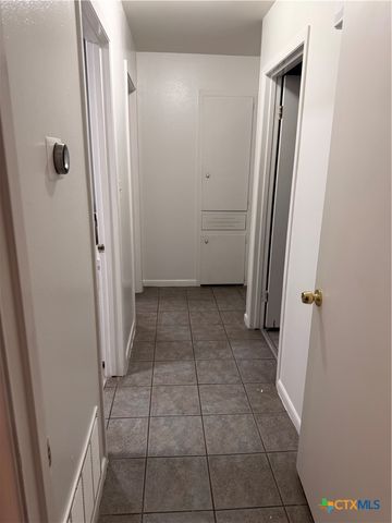 3504 Erwin Avenue, Victoria, TX 77901