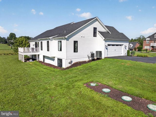 80 BOWLING VIEW RD, Front Royal, VA 22630