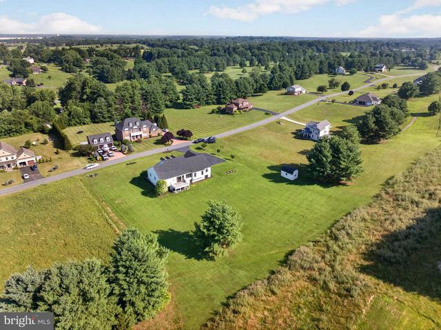 80 BOWLING VIEW RD, Front Royal, VA 22630