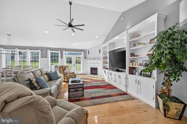 80 BOWLING VIEW RD, Front Royal, VA 22630