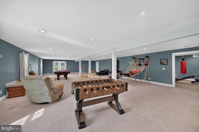 80 BOWLING VIEW RD, Front Royal, VA 22630