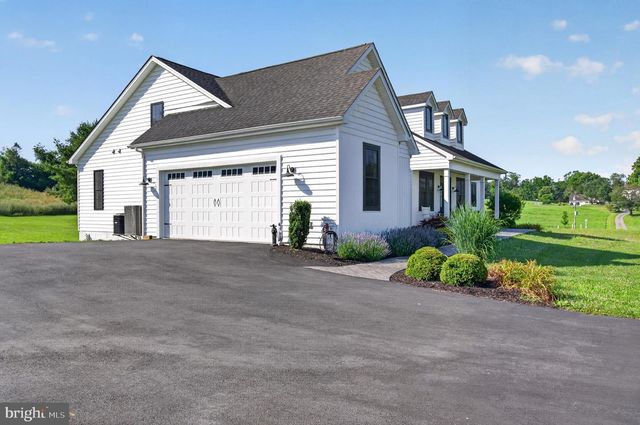 80 BOWLING VIEW RD, Front Royal, VA 22630