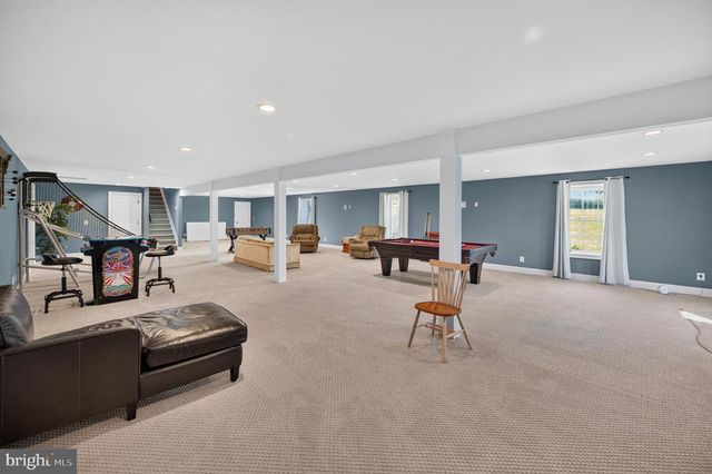 80 BOWLING VIEW RD, Front Royal, VA 22630