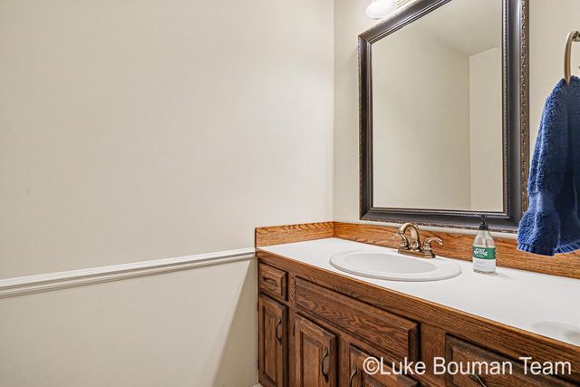 3635 Vienna Stras Street, Laketown Twp, MI 49423