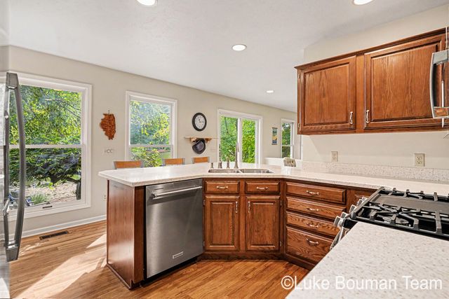 3635 Vienna Stras Street, Laketown Twp, MI 49423