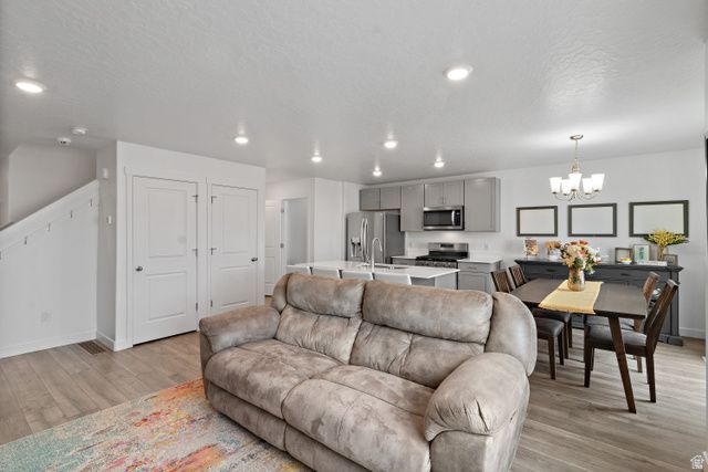 1064 E PILOT ST, Saratoga Springs, UT 84045