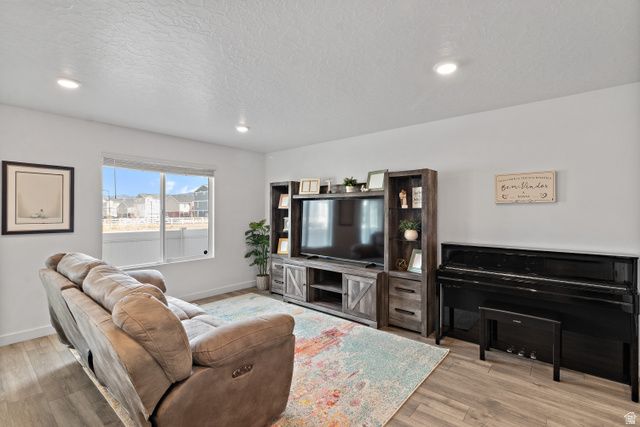 1064 E PILOT ST, Saratoga Springs, UT 84045