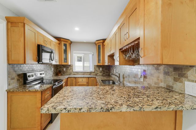 2488 Pineway Drive, West Palm Beach, FL 33415