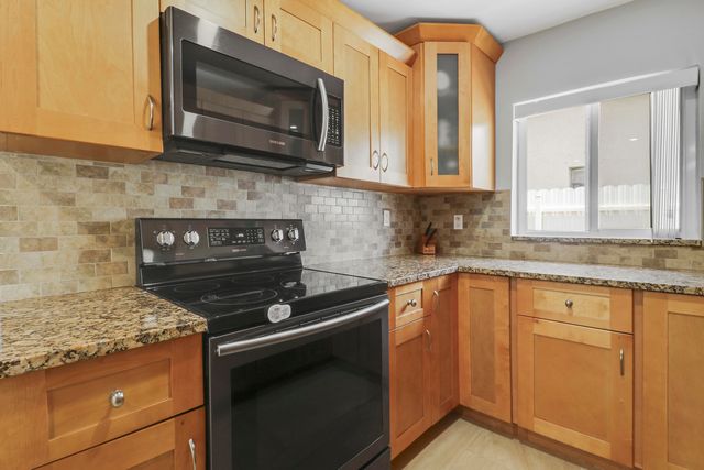 2488 Pineway Drive, West Palm Beach, FL 33415