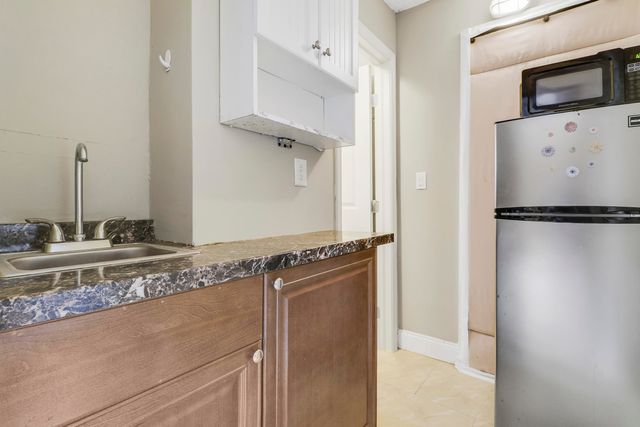 2488 Pineway Drive, West Palm Beach, FL 33415