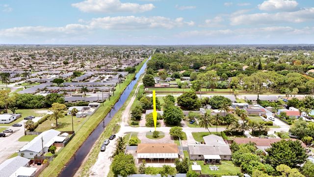 2488 Pineway Drive, West Palm Beach, FL 33415
