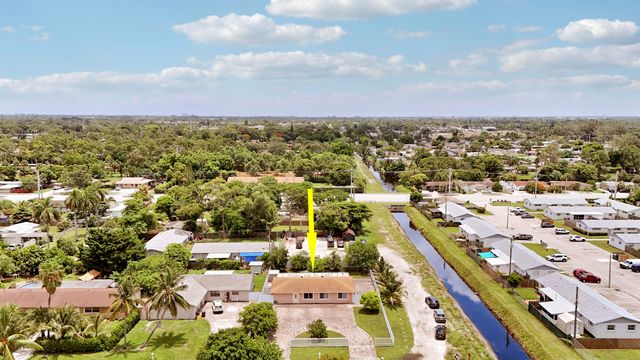 2488 Pineway Drive, West Palm Beach, FL 33415
