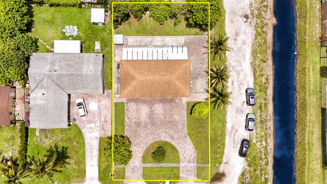 2488 Pineway Drive, West Palm Beach, FL 33415