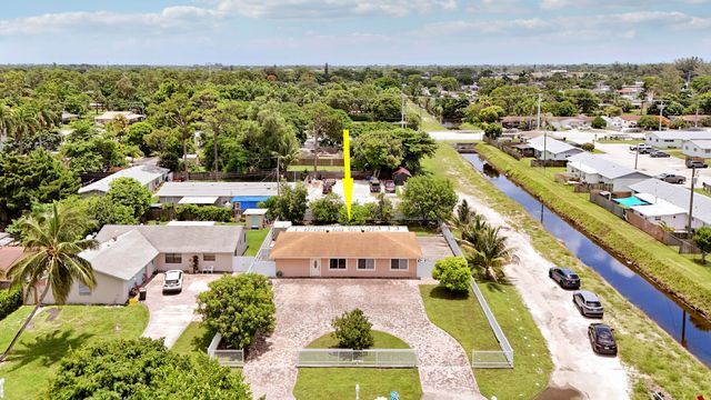 2488 Pineway Drive, West Palm Beach, FL 33415