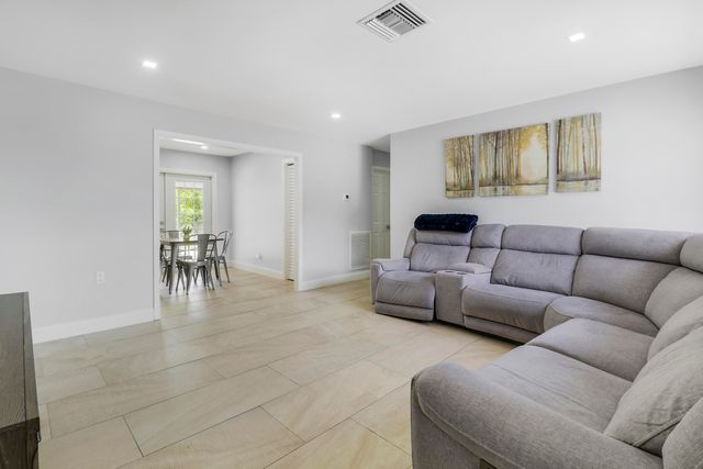 2488 Pineway Drive, West Palm Beach, FL 33415
