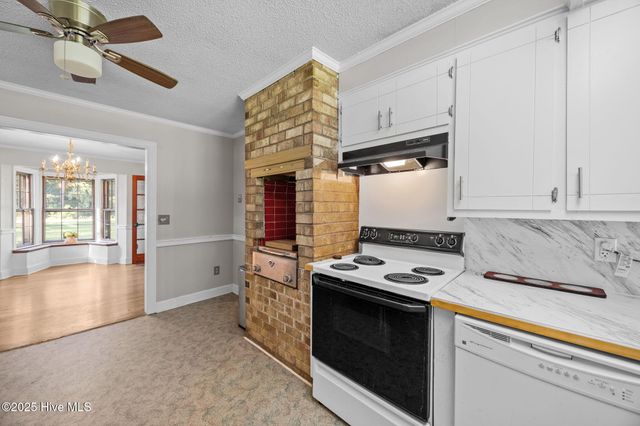 1813 Worthington Road, Greenville, NC 27858