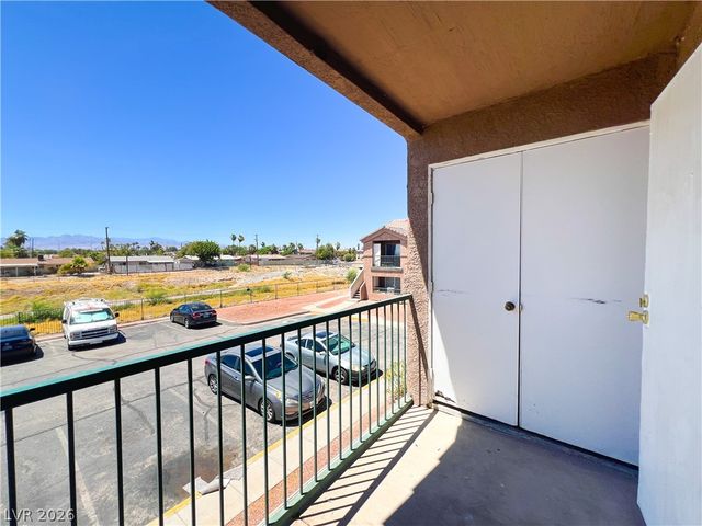 1520 Ben Or Street 202, Las Vegas, NV 89110