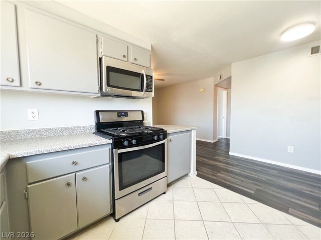 1520 Ben Or Street 202, Las Vegas, NV 89110