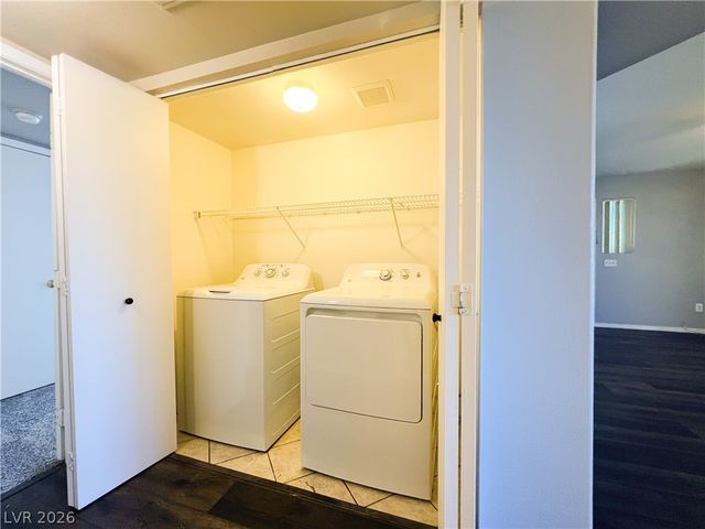 1520 Ben Or Street 202, Las Vegas, NV 89110