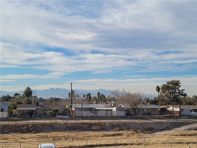 1520 Ben Or Street 202, Las Vegas, NV 89110