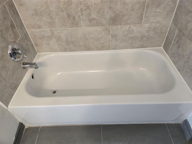 8754 Guinevere Street, Houston, TX 77029