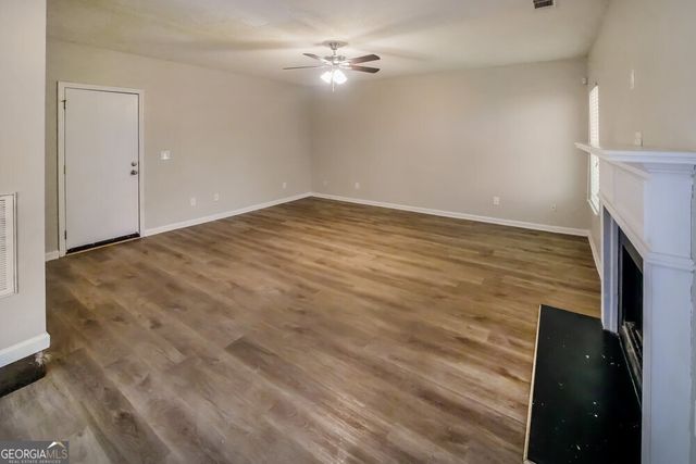 4554 Glider Circle, Douglasville, GA 30135