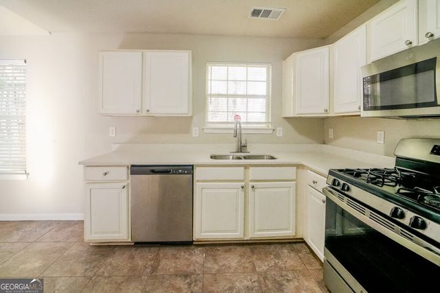 4554 Glider Circle, Douglasville, GA 30135