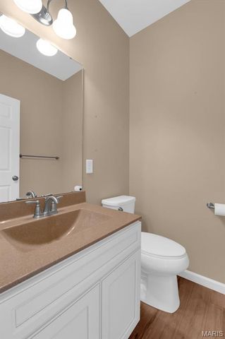 340 Cambridgeshire Court, St Peters, MO 63376