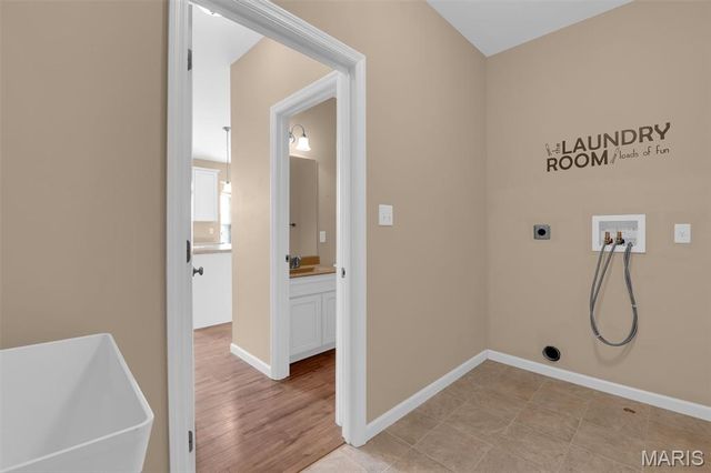 340 Cambridgeshire Court, St Peters, MO 63376