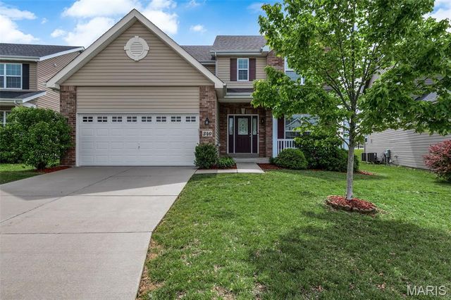 340 Cambridgeshire Court, St Peters, MO 63376