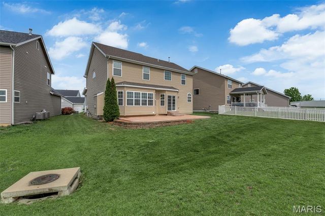 340 Cambridgeshire Court, St Peters, MO 63376