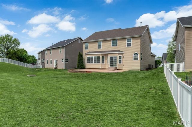 340 Cambridgeshire Court, St Peters, MO 63376