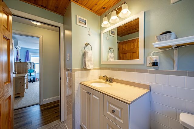 51 Orchard Street, North Smithfield, RI 02896