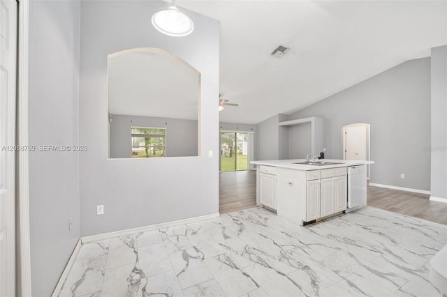 20 Pine Court Loop, Ocala, FL 34472