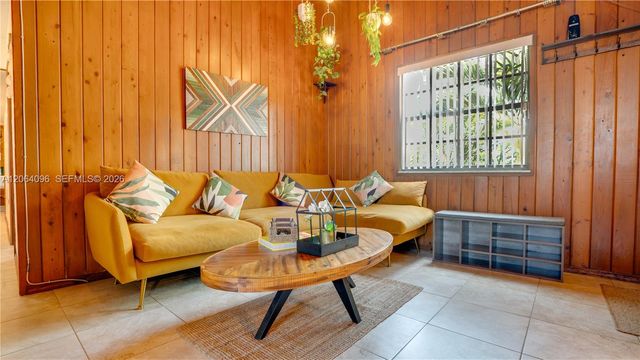 301 SW 69th Ave 301, Miami, FL 33144