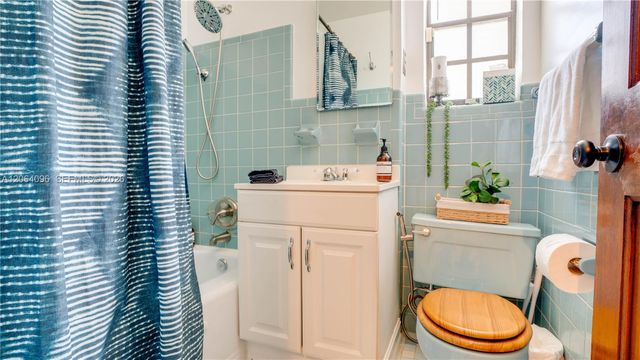 301 SW 69th Ave 301, Miami, FL 33144