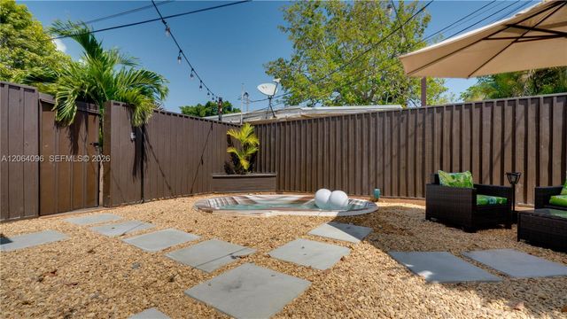 301 SW 69th Ave 301, Miami, FL 33144