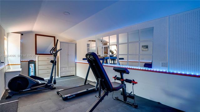 301 SW 69th Ave 301, Miami, FL 33144