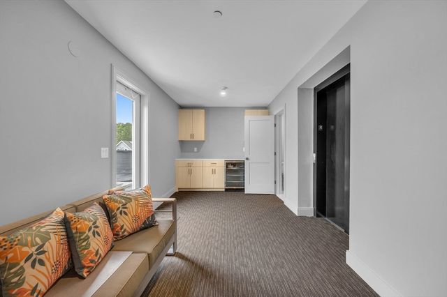 5245 Washington St 5, Boston, MA 02132